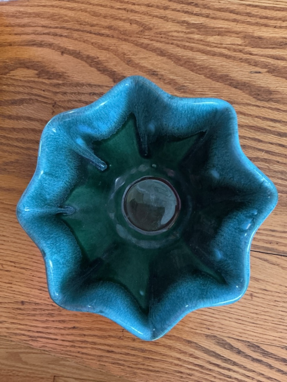 Vintage Hull Pottery B6 bowl
 Green Glazed Star-Shaped Ceramic Bowl